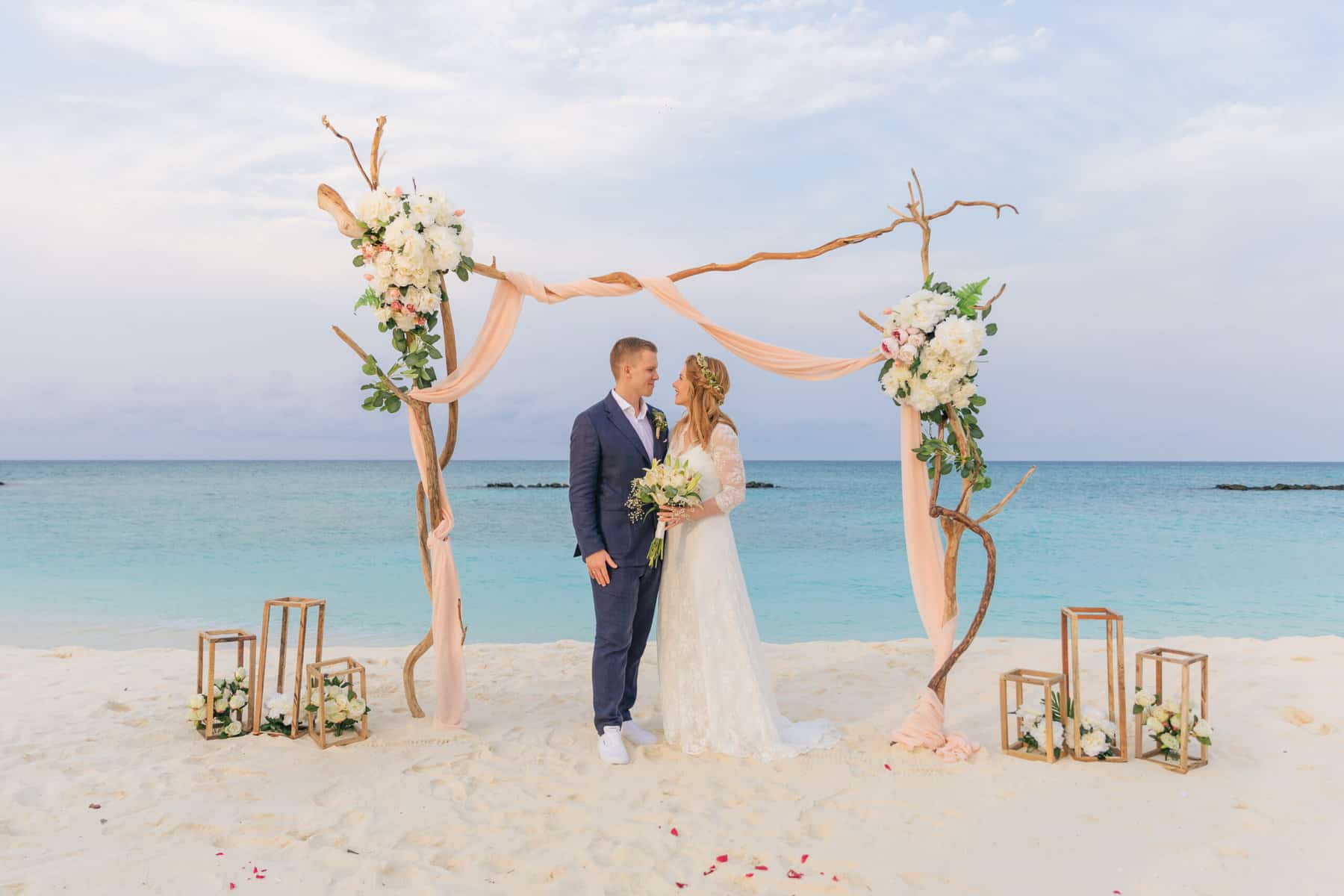 beach wedding at Fushifaru Maldives