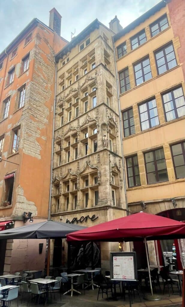 Maison DEBOURG, a historic Gothic building