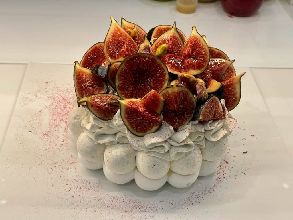 Fig and chestnut cream pavlova in Lyon