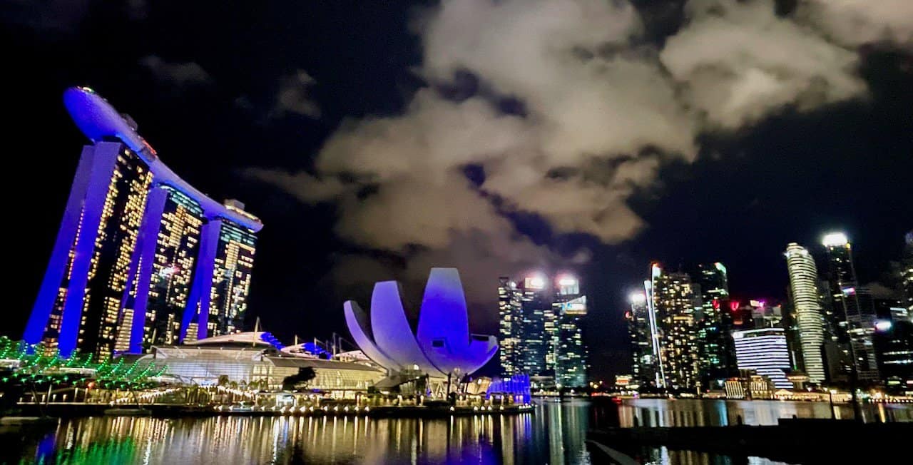 Singapore - Singapore's beautiful skyline at night
