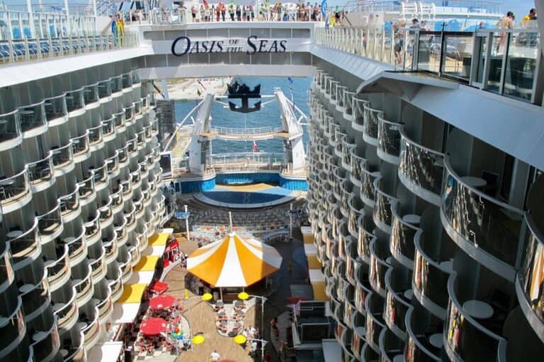 Royal Caribbean Oasis of the Seas Mega-Ship